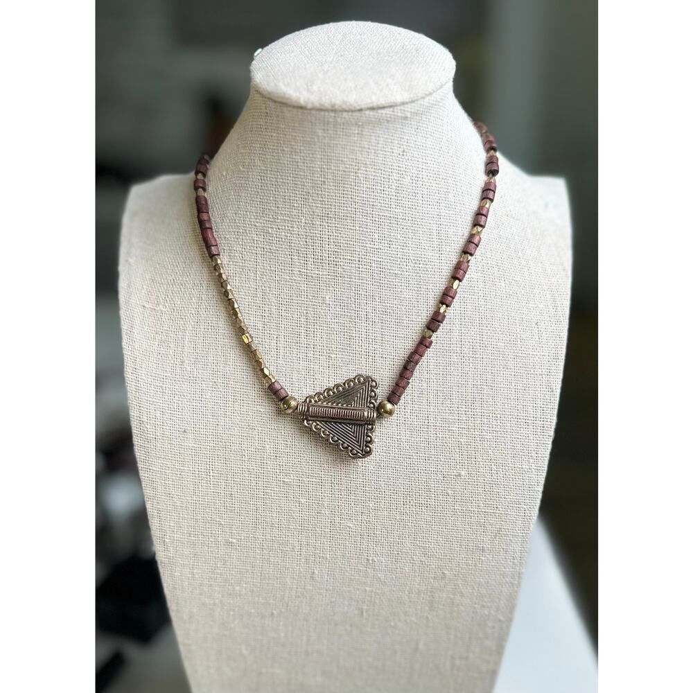 Vintage Y2K Goldtone Brass Arrowhead Expansion Choker Necklace